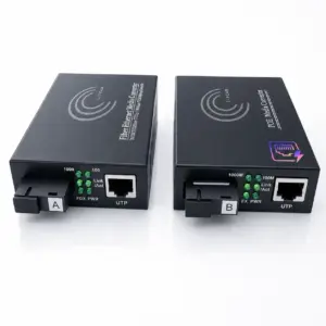 PoE-Ethernet-Glasfaserkonverter, SFP (Mini-GBIC)-Medienkonverter im Lieferumfang enthalten, mit adaptivem 10/100/1000-Mbit/s-Modus (Ref: 3452)