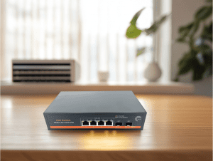 Elfcam® – 10Gb Commutateur Switch Fibre Optique Compatible avec Freebox Ultra, avec 2 Ports 10G SFP+ et 4 Ports 2,5 Gigabi…