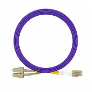 Elfcam® – OM4 LC/UPC zu SC/UPC Multimode-Duplex-Glasfaserkabel, Glasfaser-Patchkabel 50/125 um 2,0 mm LSZH