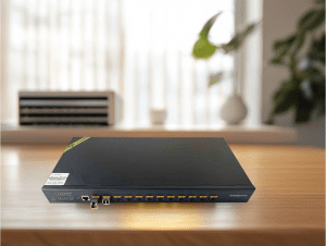 Elfcam – 10Gb Commutateur Géré avec 12 Ports 10G SFP+, 10GbE Switch Fibre Optique Managed Web/CLI L3, Compatible ave…