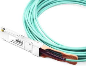 Câble optique actif 100G QSFP28 vers 4x25G SFP28, breakout haute vitesse, compatible avec Arista (Ref: 28309)