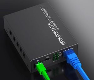 Convertisseur Fibre Ethernet Équipé avec 1,25G SFP (Mini-GBIC), 1 Port SC+1 Port RJ45 , avec Fibre Optique SC Monomode Por…