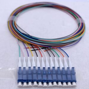 Pigtail à Fibre Optique à Code Couleur 12 Fibres LC/UPC Monomode sans Gaine (Ref:3287)