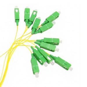 Pigtail à Fibre Optique à Code Jaune 12 Fibres SC/APC Monomode sans Gaine (Ref:4219)