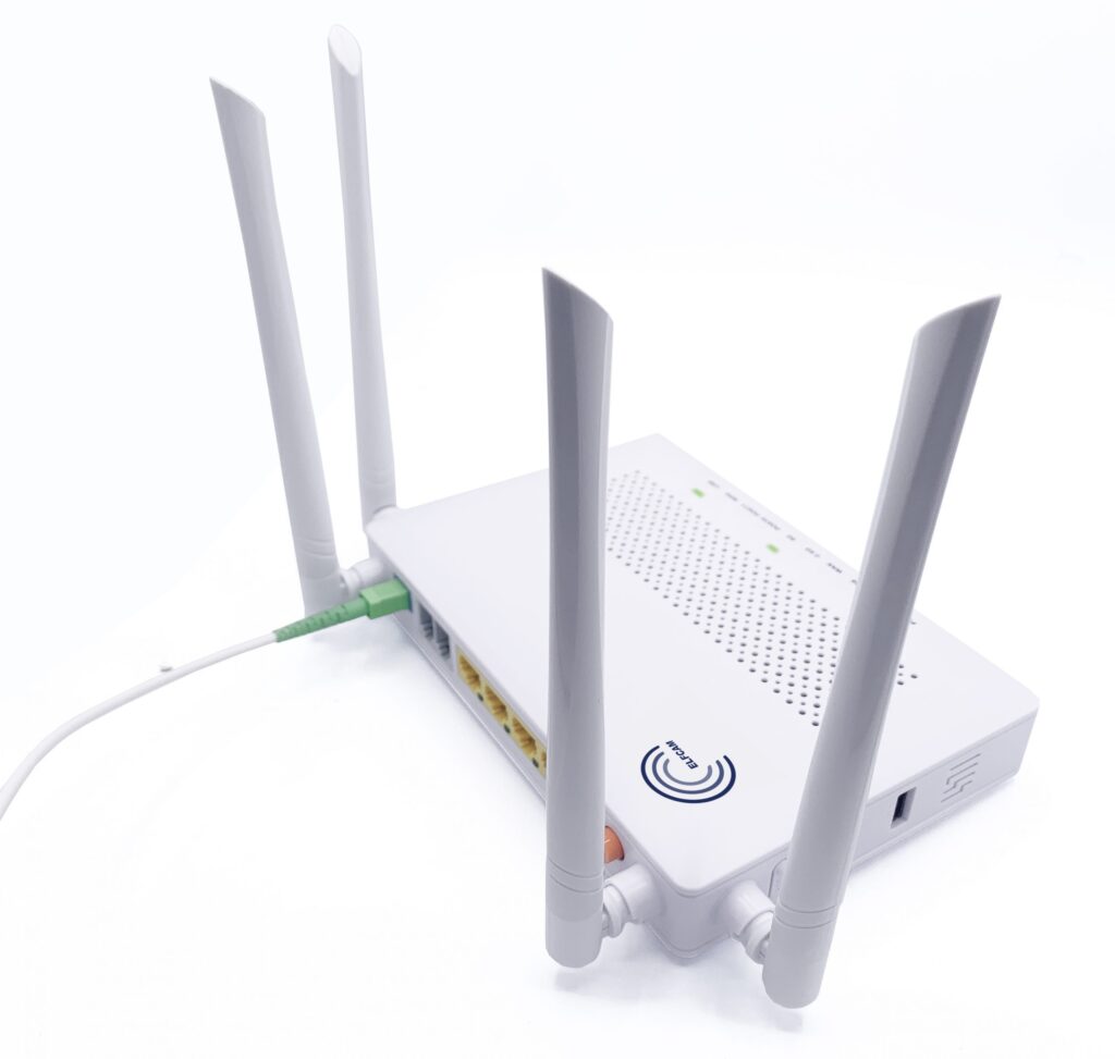 Équipements FTTH ELFCAM — ONT, OLT et module SFP PON GPON