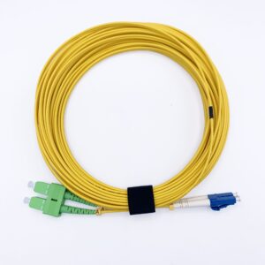 Câble à Fibre Optique SC/APC à LC/UPC OS2 Duplex(Ref:405)