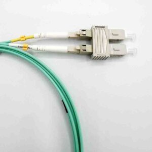 Elfcam® – Adaptateur/Coupleur pour Fibres optiques LC/UPC-SC/UPC Multimode Duplex (REF:22424)